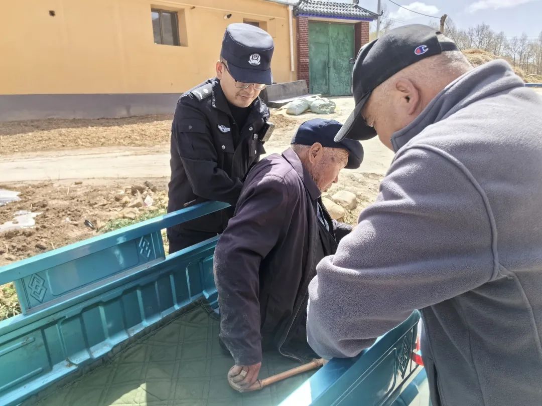 【平安建设在身边】土门关派出所：暖心救助走失老人 用行动诠释为民担当